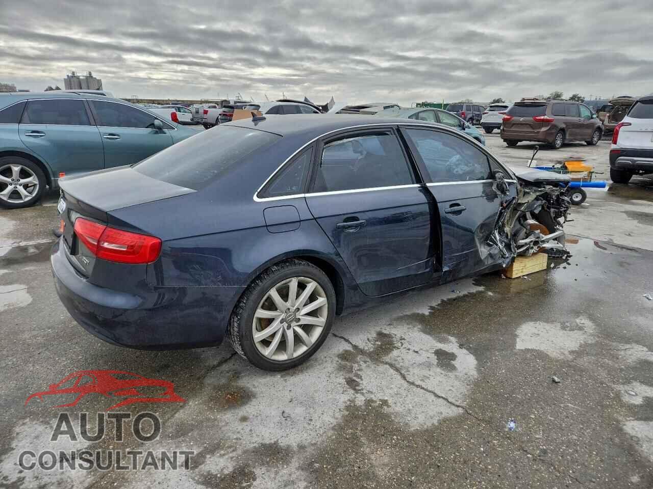 AUDI A4 2013 - WAUEFAFL1DN024941
