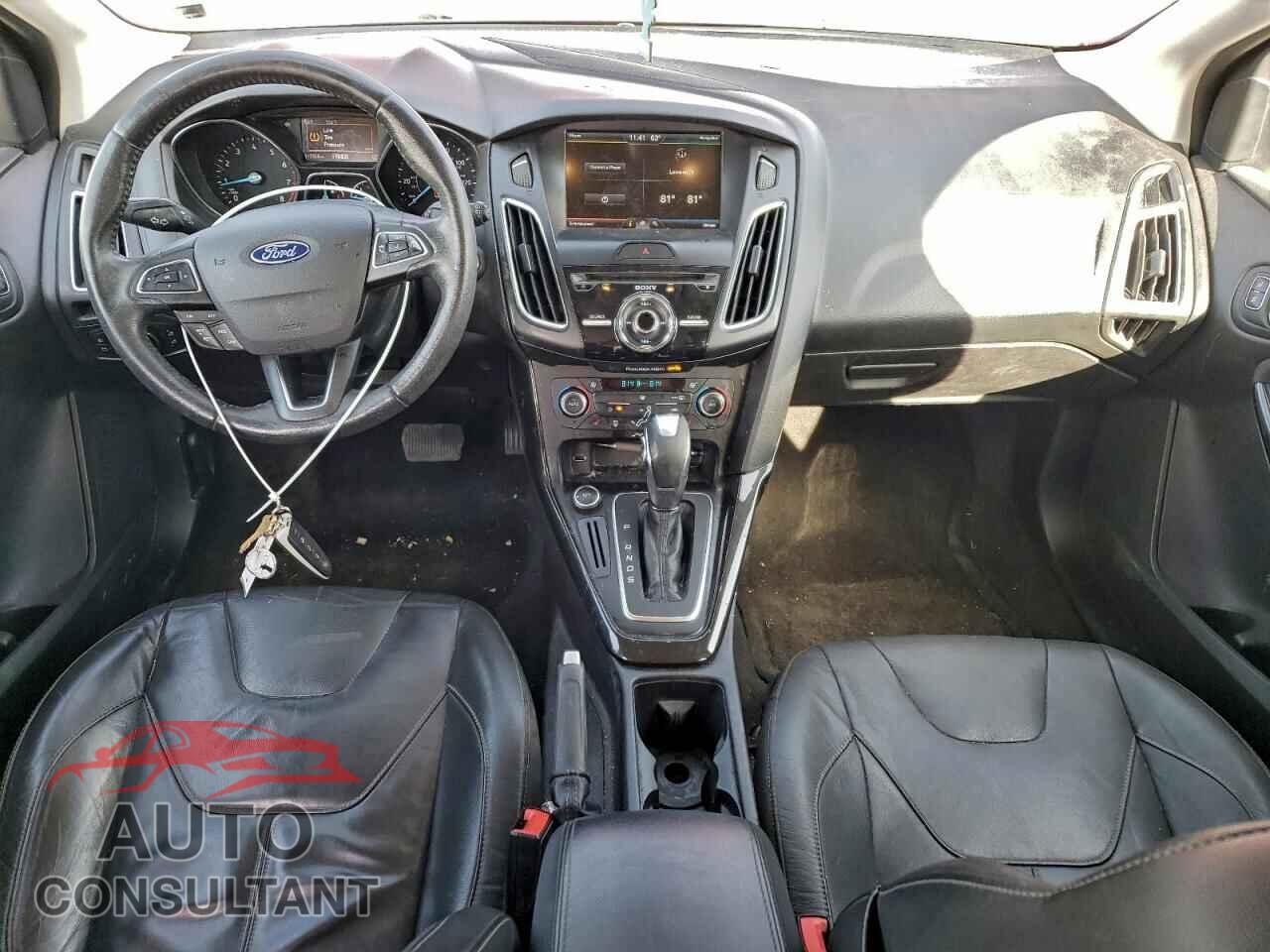FORD FOCUS 2015 - 1FADP3N24FL216021