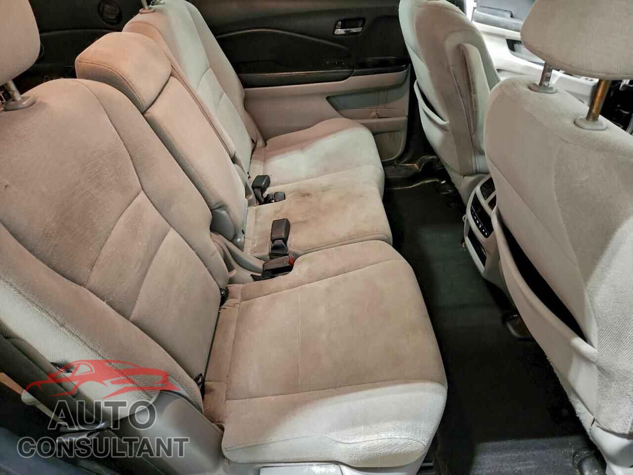 HONDA PILOT 2016 - 5FNYF6H45GB044826