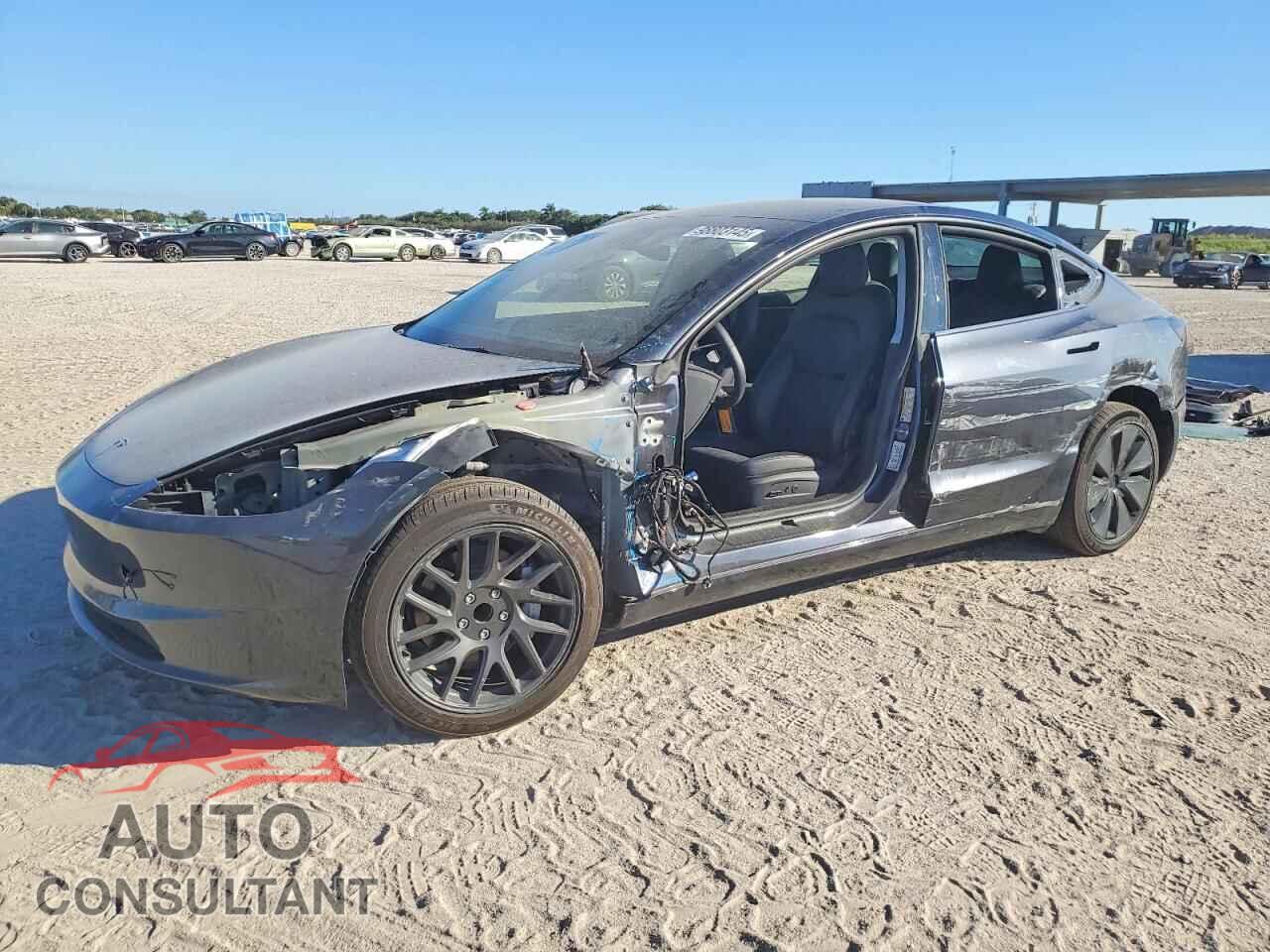 TESLA MODEL 3 2025 - 5YJ3E1EA8SF967241