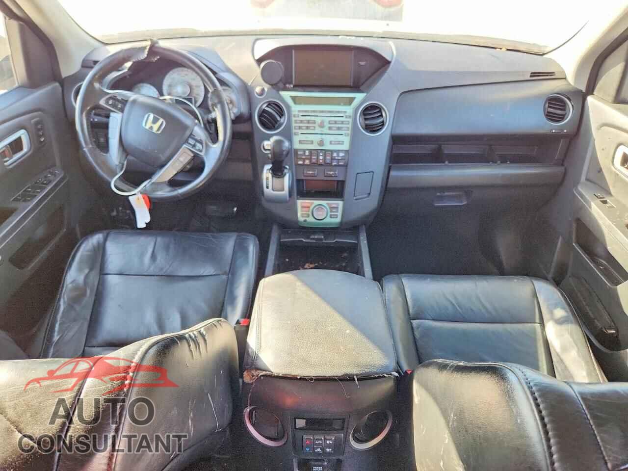 HONDA PILOT 2011 - 5FNYF4H94BB066874