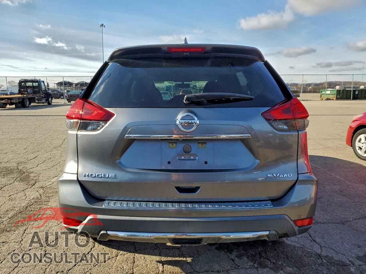 NISSAN ROGUE 2017 - KNMAT2MV3HP591117