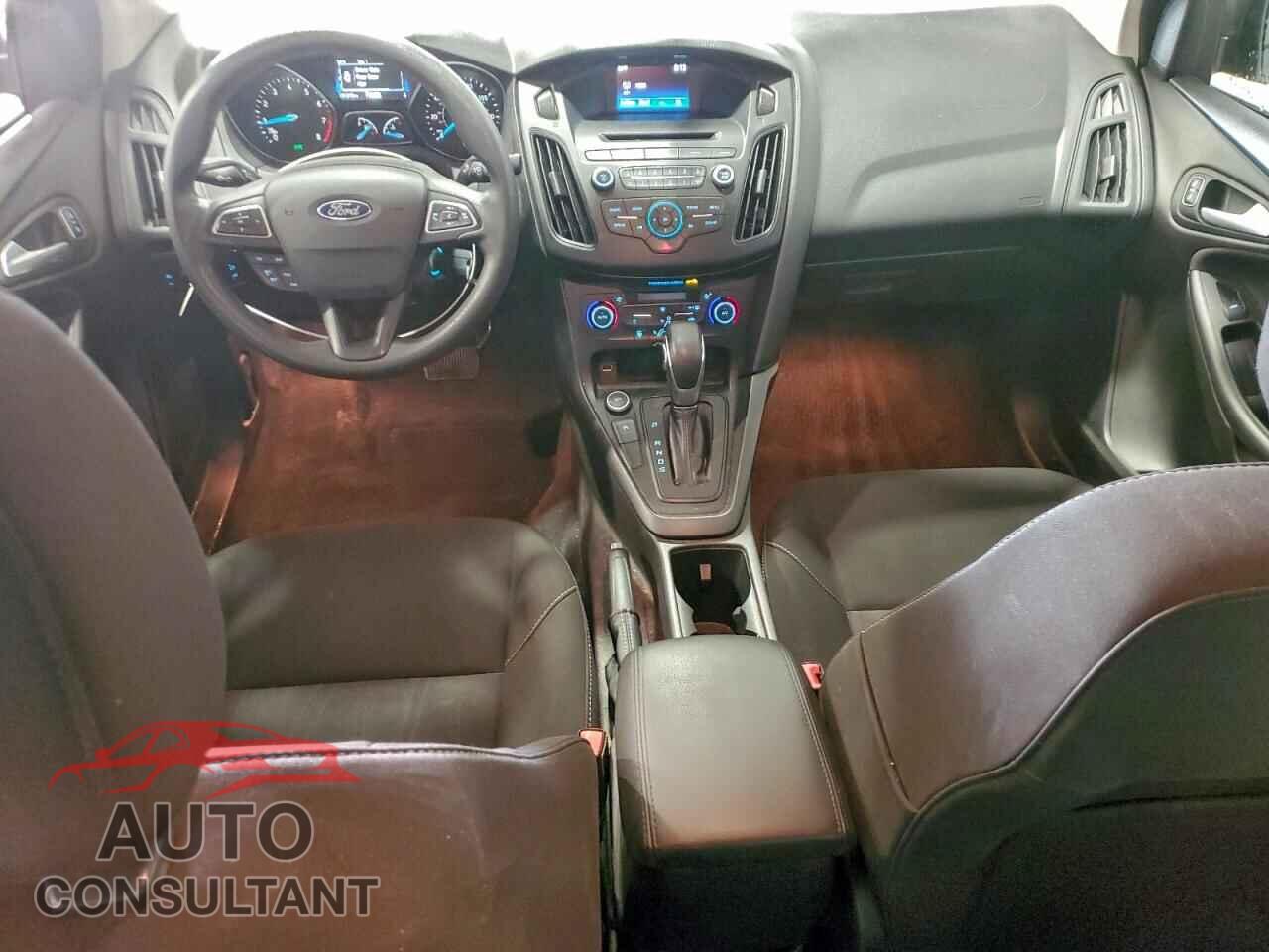 FORD FOCUS 2017 - 1FADP3FE8HL259949