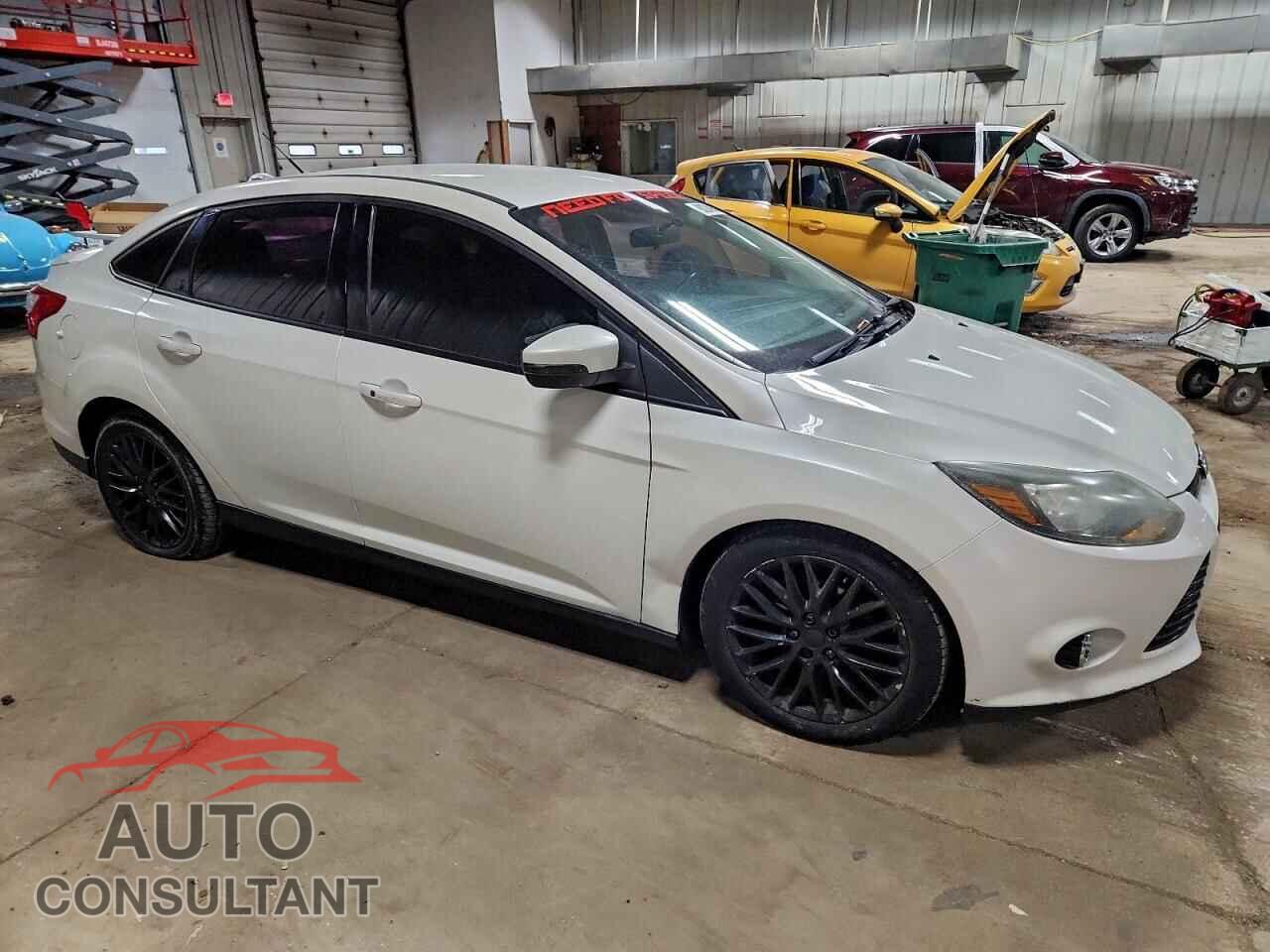 FORD FOCUS 2014 - 1FADP3J24EL263926