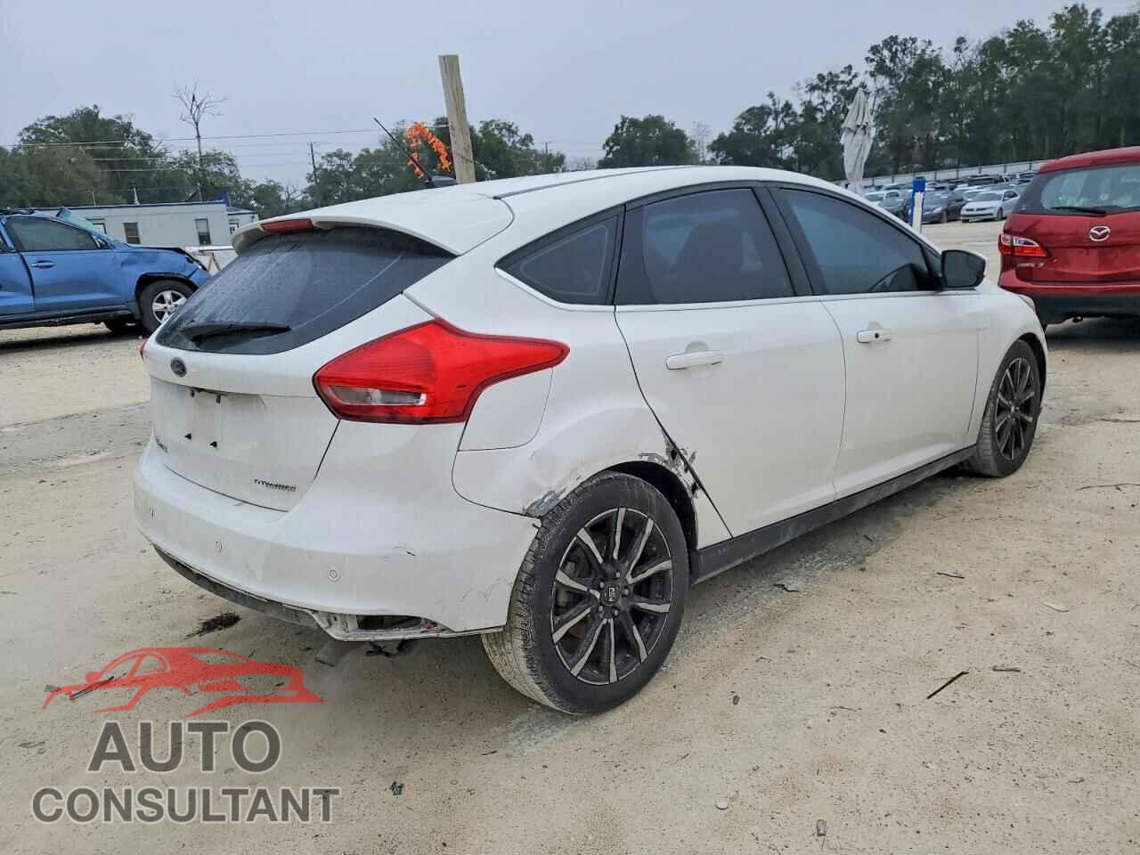 FORD FOCUS 2017 - 1FADP3N2XHL264254