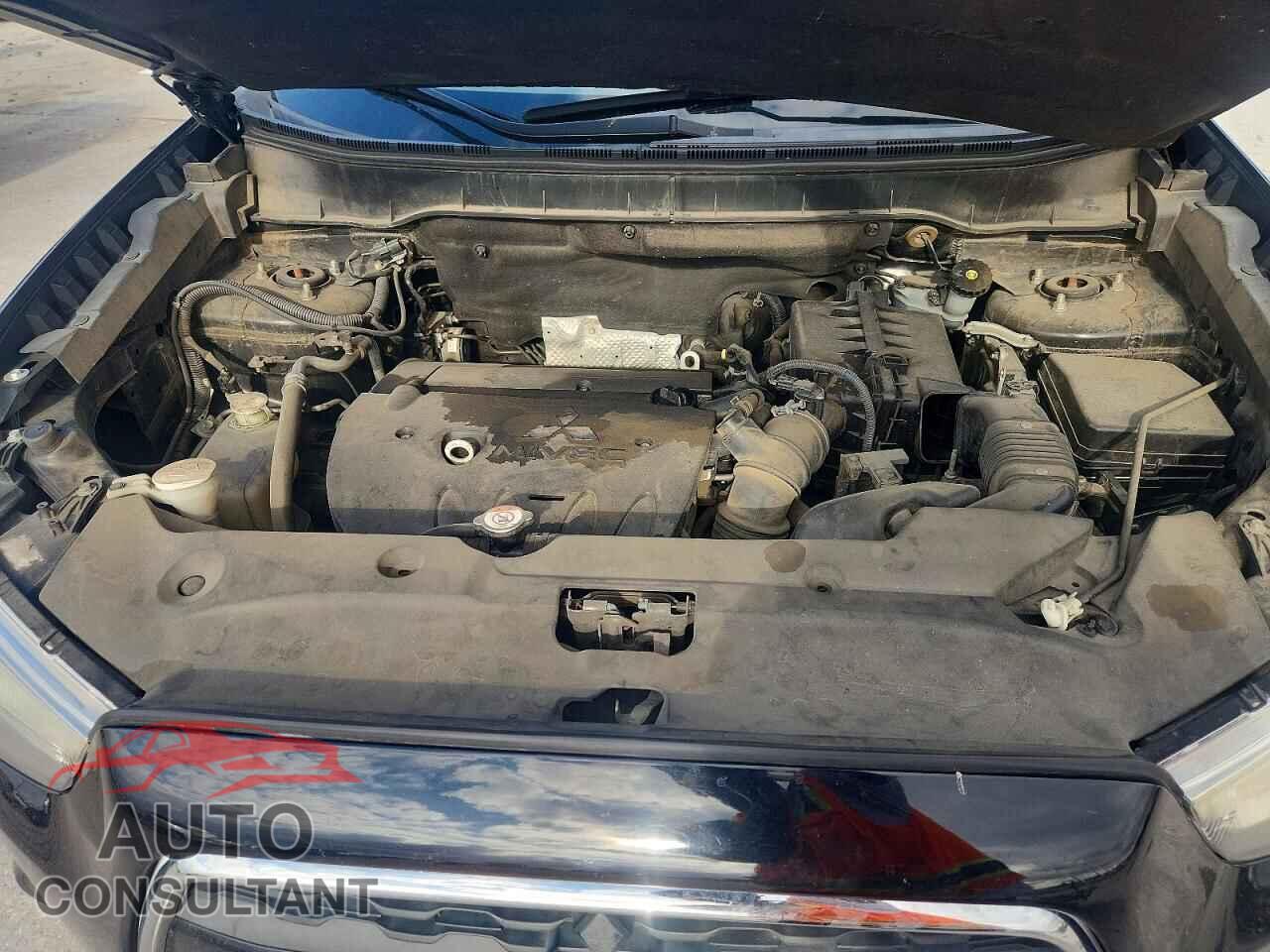 MITSUBISHI OUTLANDER 2015 - 4A4AP3AU2FE043892