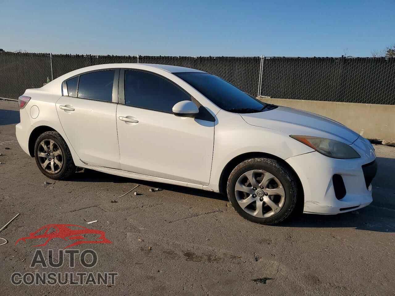 MAZDA 3 2013 - JM1BL1U70D1781826