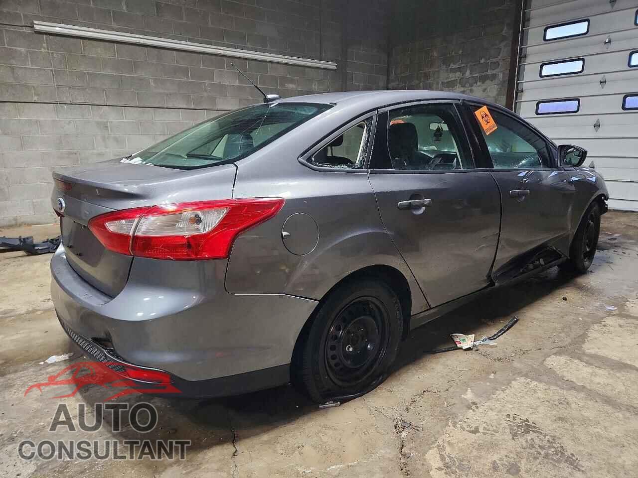 FORD FOCUS 2013 - 1FADP3E25DL320661
