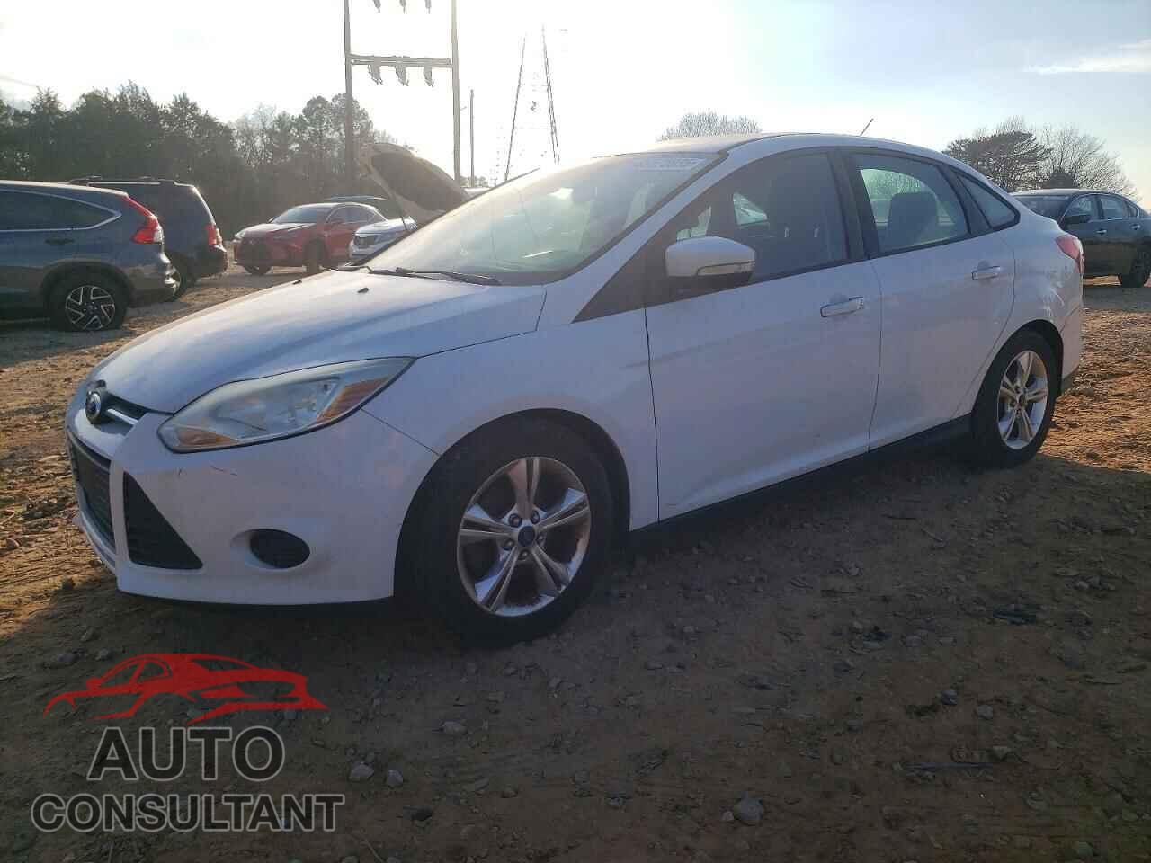 FORD FOCUS 2014 - 1FADP3F23EL140109