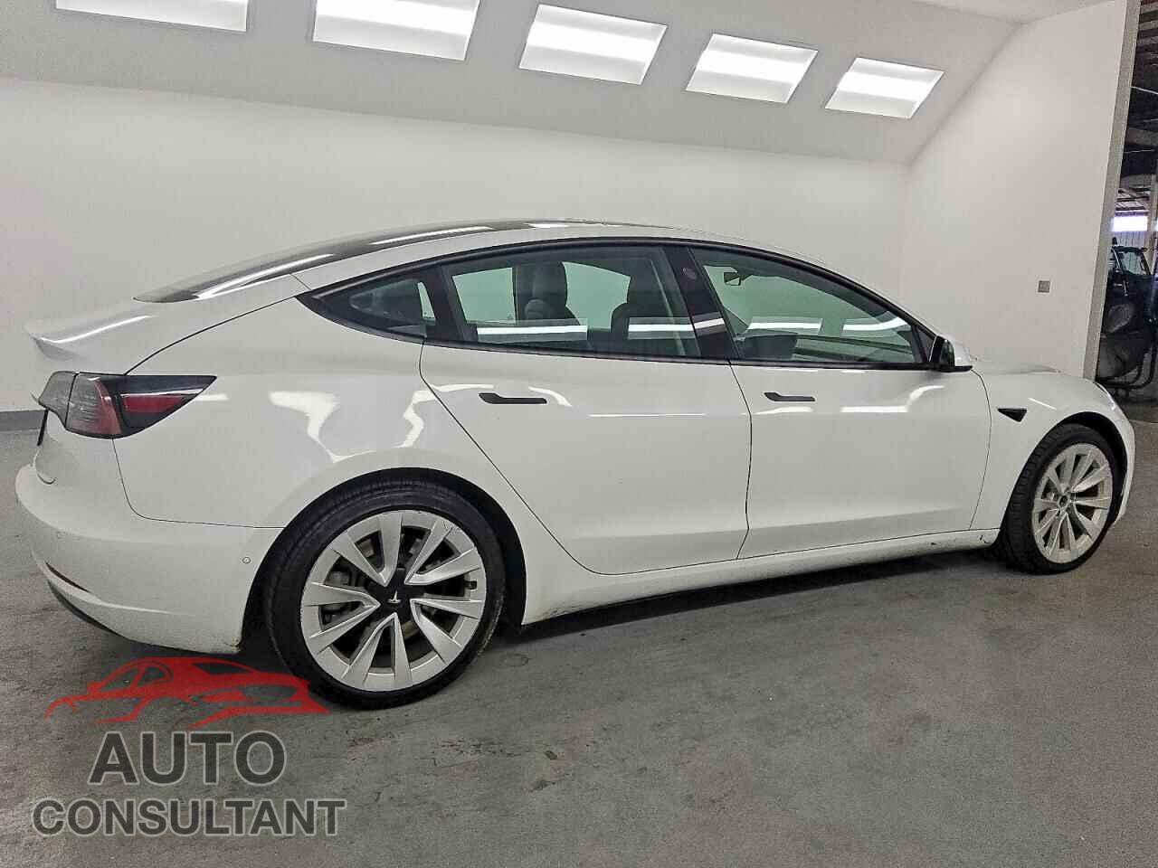 TESLA MODEL 3 2022 - 5YJ3E1EA7NF144109
