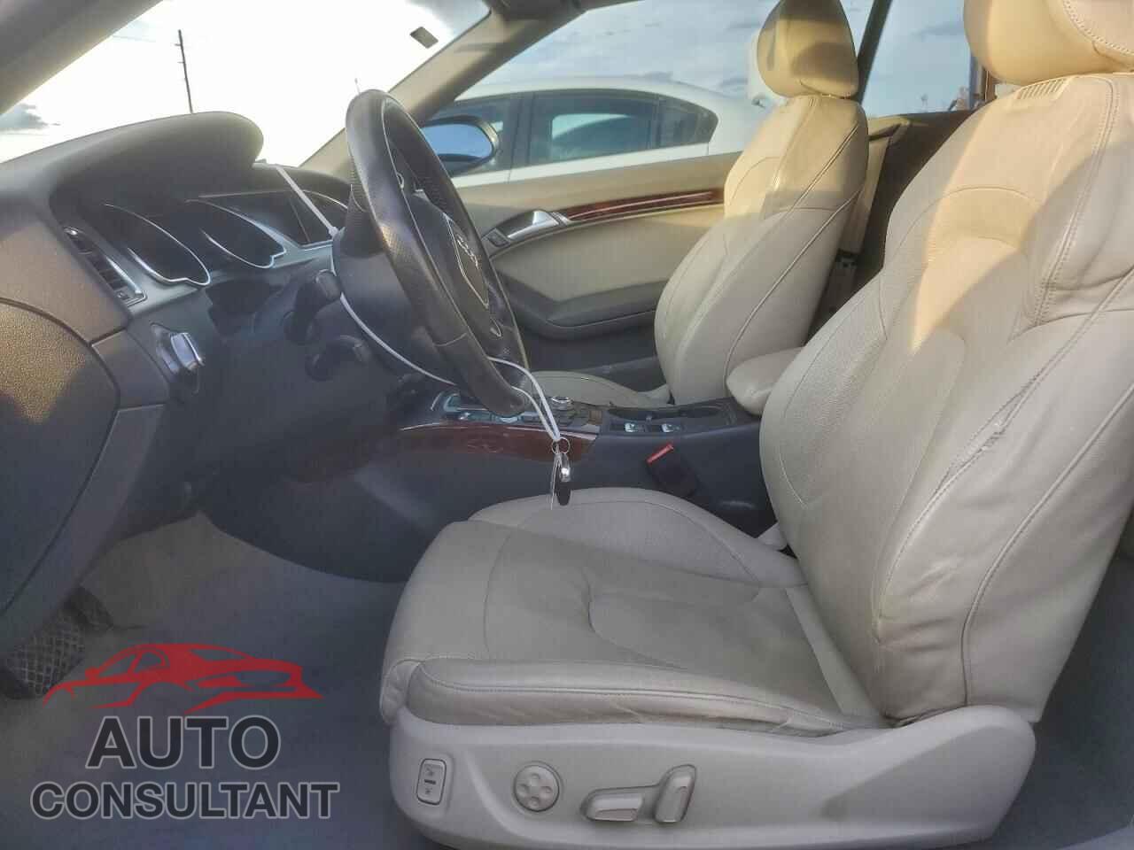 AUDI A5 2012 - WAULFAFH6CN001351