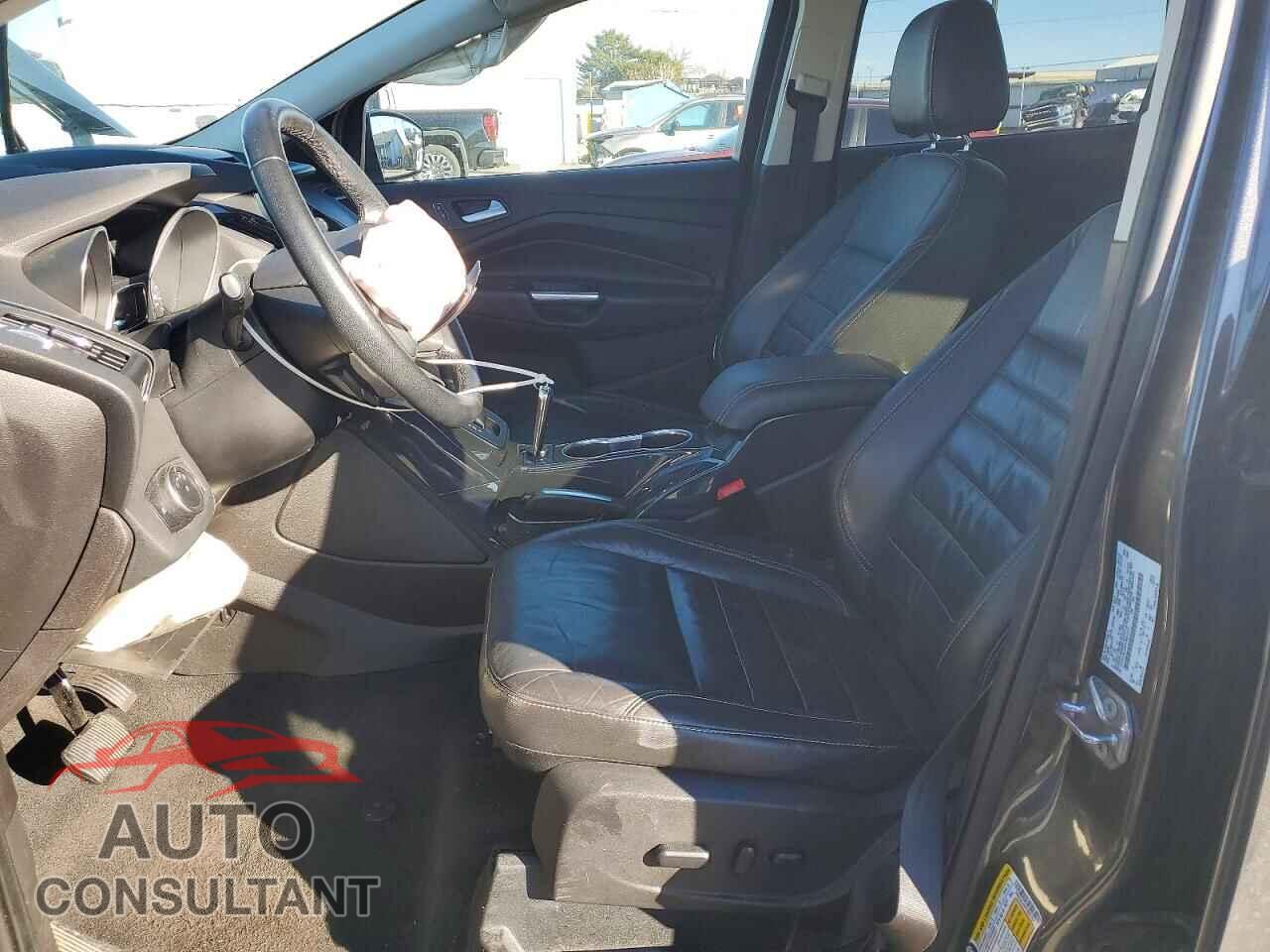 FORD ESCAPE 2015 - 1FMCU9J95FUB81337