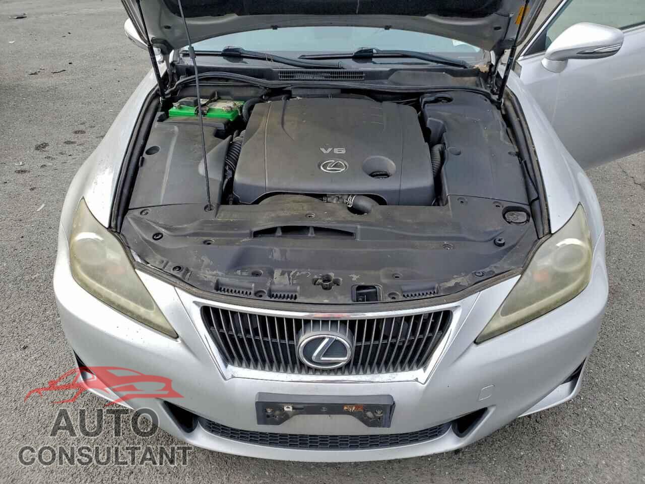 LEXUS IS 2011 - JTHCF5C23B5048375