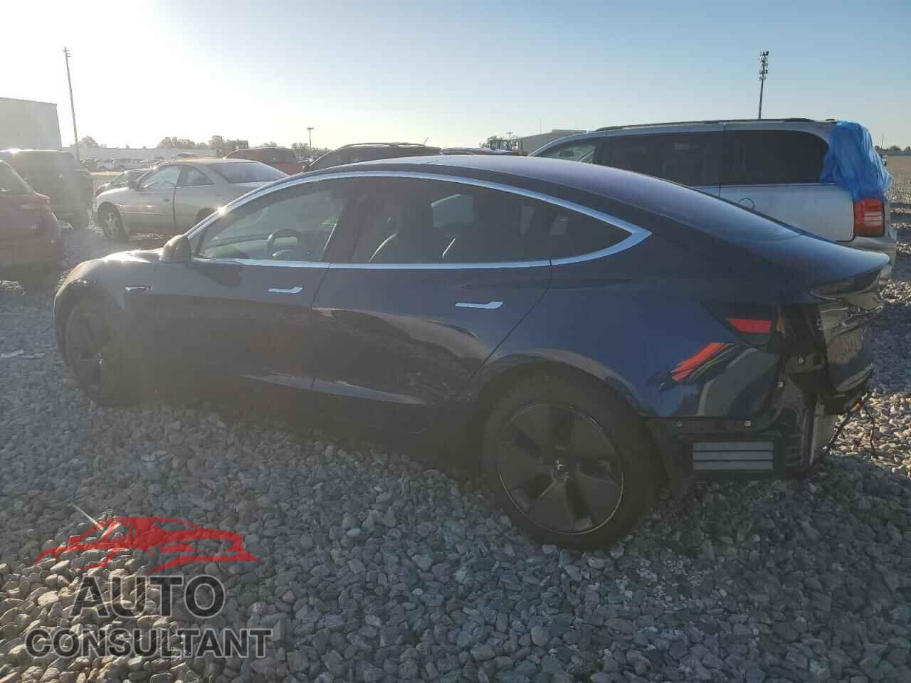TESLA MODEL 3 2018 - 5YJ3E1EA5JF013688