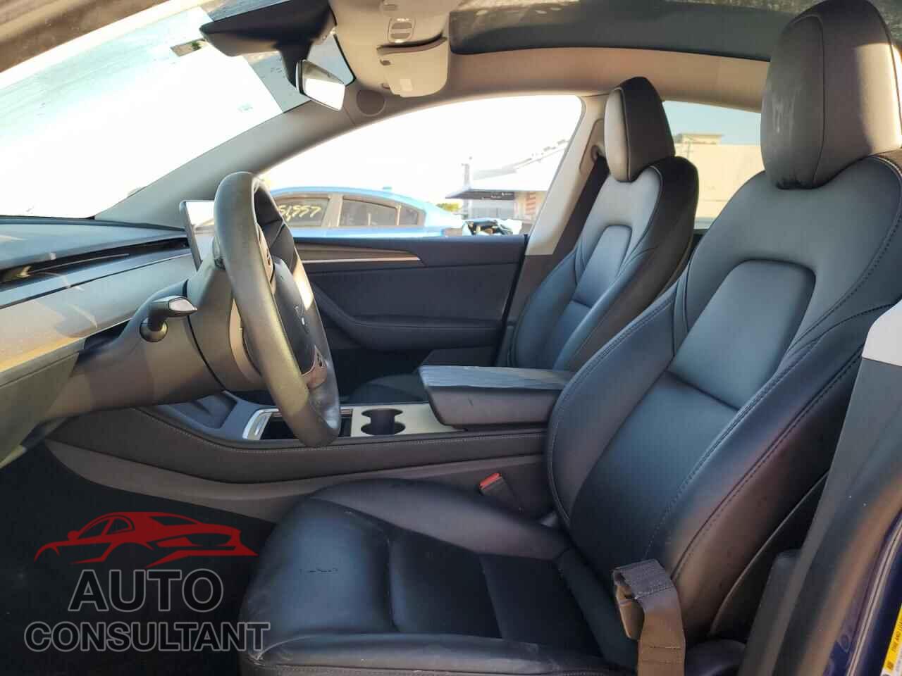 TESLA MODEL Y 2023 - 7SAYGDEF1PF684073