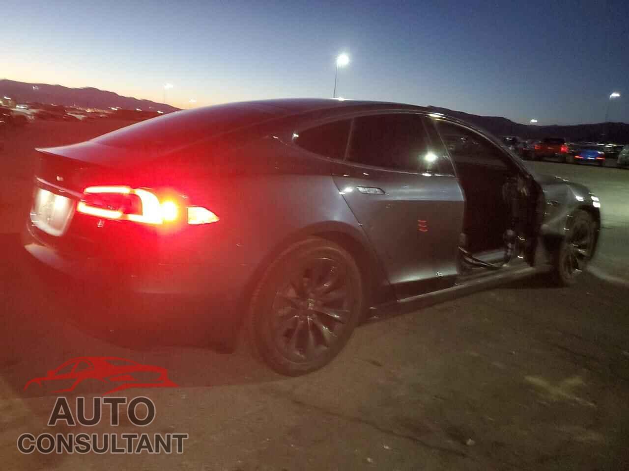 TESLA MODEL S 2019 - 5YJSA1E24KF335031