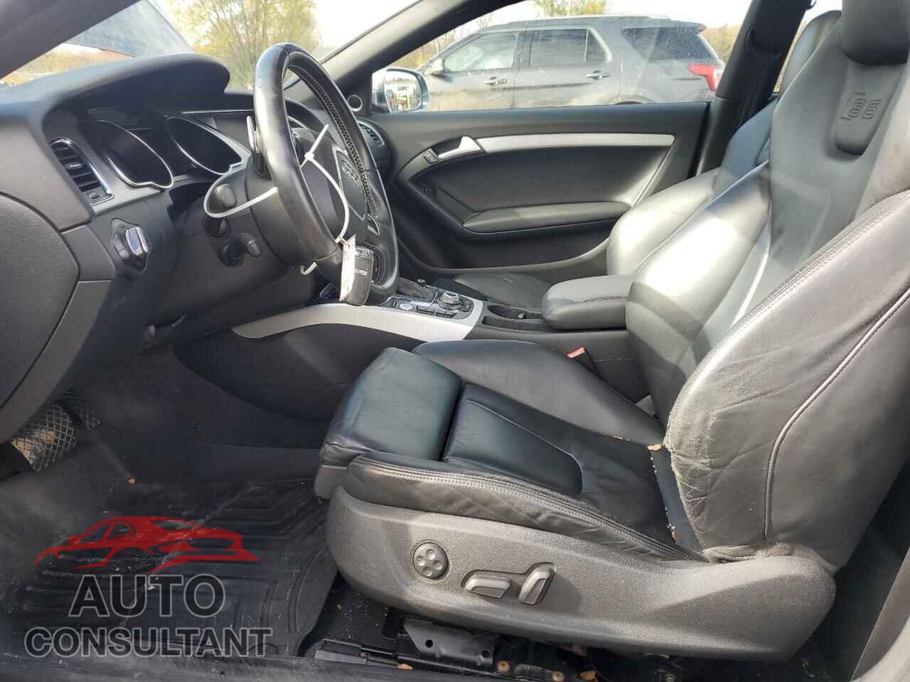 AUDI S5/RS5 2012 - WAUCVAFR1CA003933