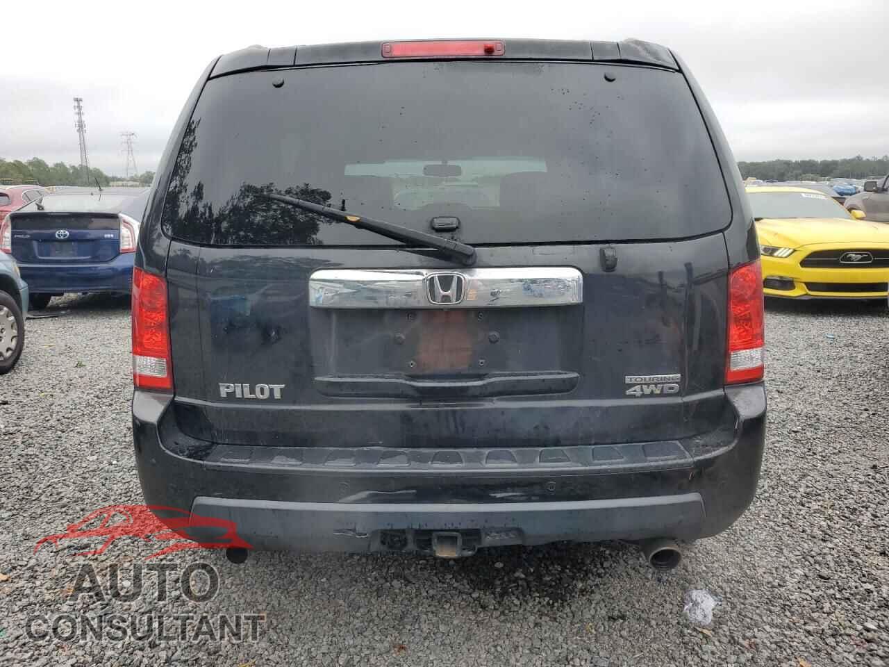 HONDA PILOT 2011 - 5FNYF4H90BB071828