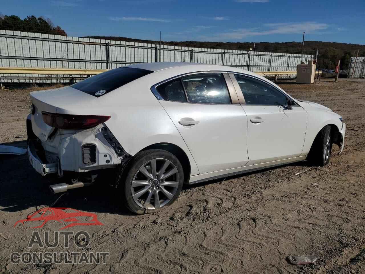 MAZDA 3 2019 - JM1BPBAM9K1131863