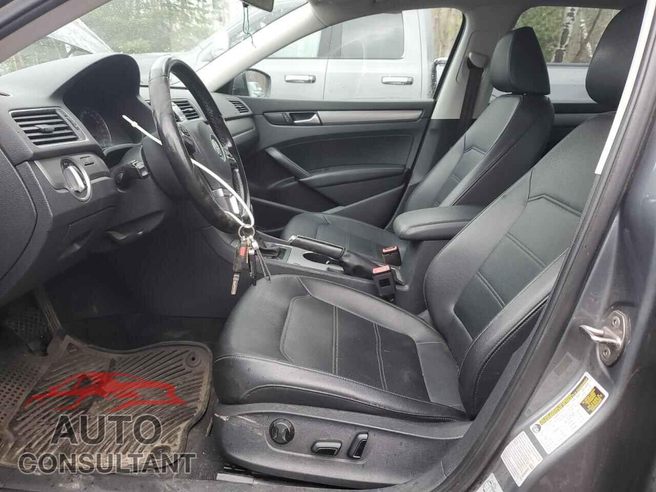 VOLKSWAGEN PASSAT 2015 - 1VWBS7A39FC103247