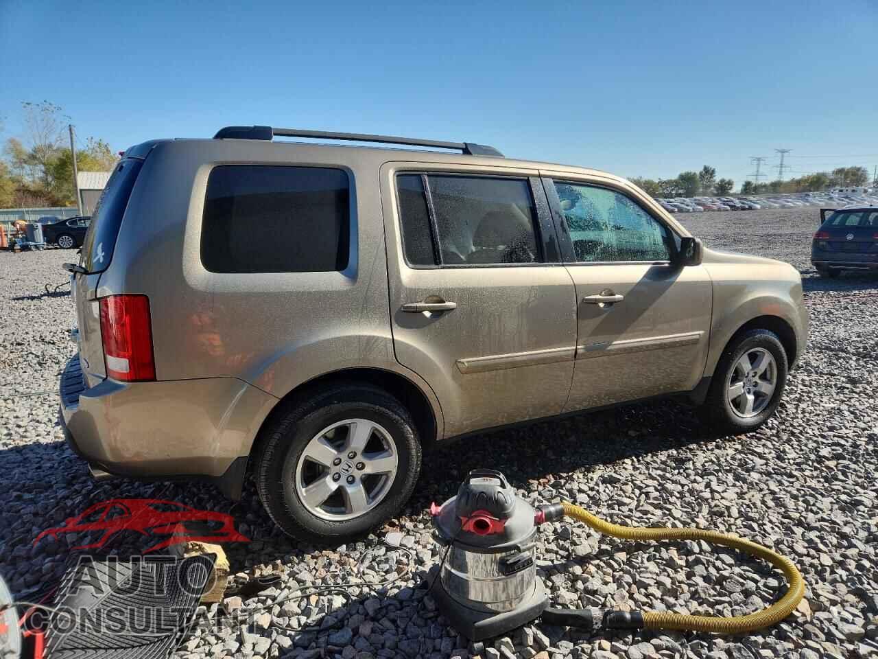HONDA PILOT 2011 - 5FNYF4H57BB084279