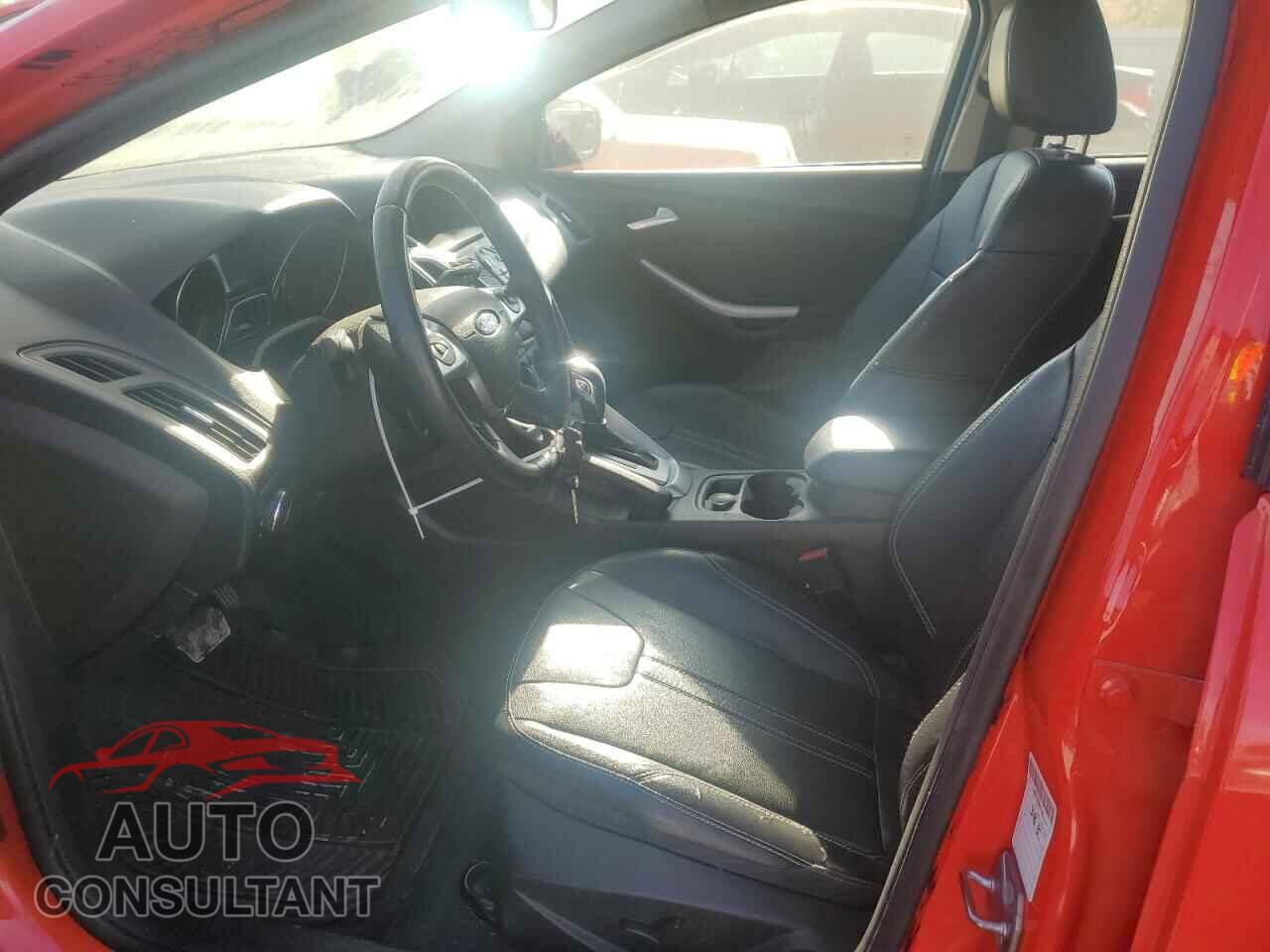 FORD FOCUS 2014 - 1FADP3K2XEL326431