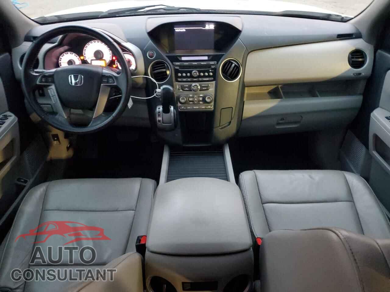 HONDA PILOT 2013 - 5FNYF3H52DB032507