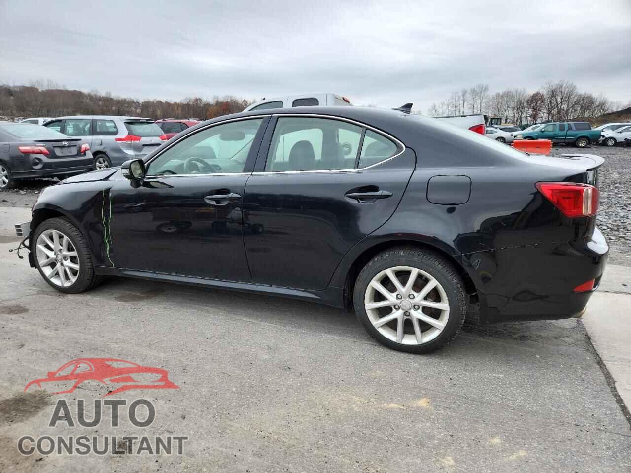 LEXUS IS 2013 - JTHCF5C26D5061043
