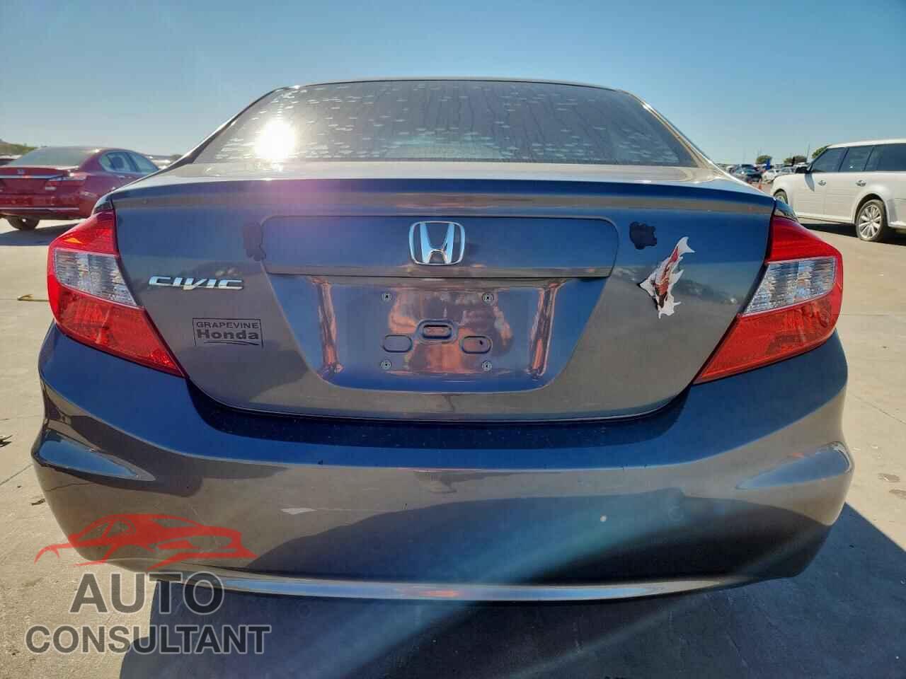 HONDA CIVIC 2012 - 2HGFB2F58CH331588
