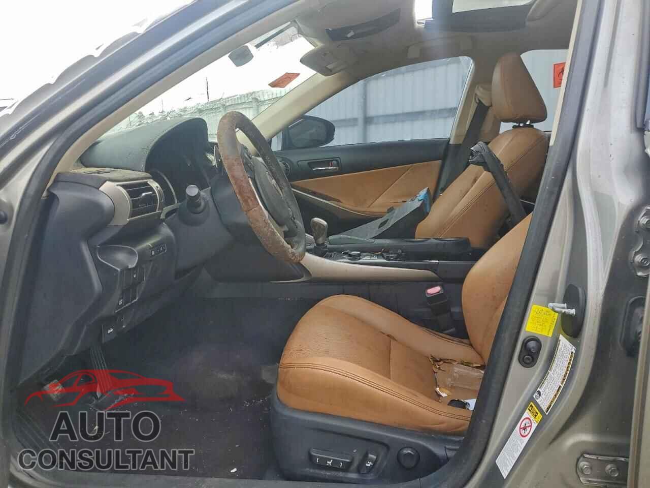 LEXUS IS 2014 - JTHCF1D27E5004858