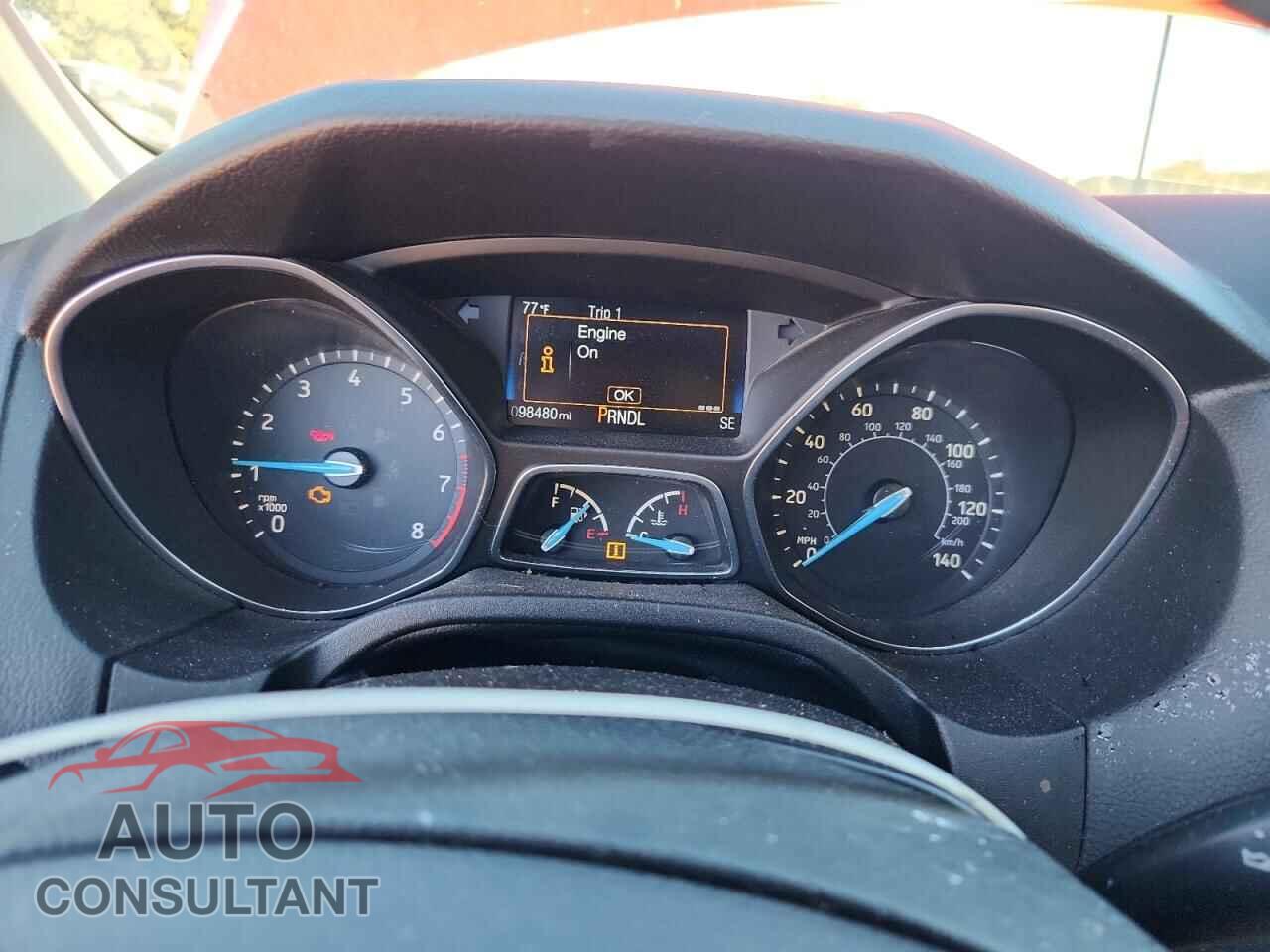 FORD FOCUS 2018 - 1FADP3F22JL284339