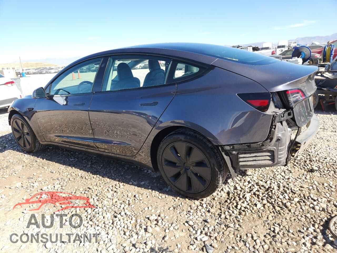TESLA MODEL 3 2023 - 5YJ3E1EB8PF611355
