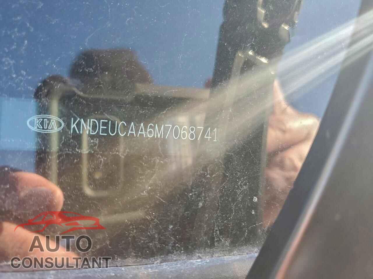 KIA SELTOS 2021 - KNDEUCAA6M7068741