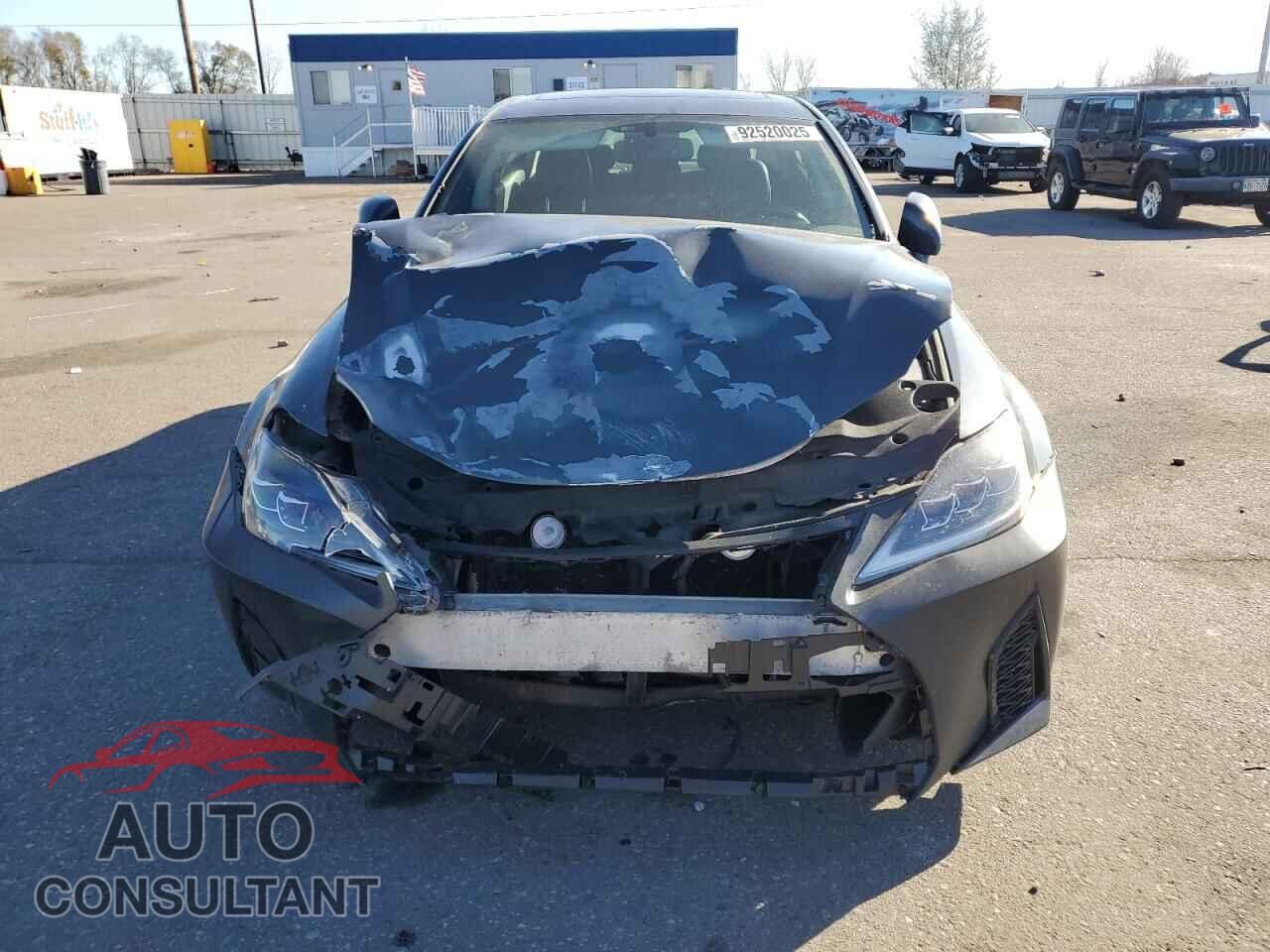 LEXUS IS 2011 - JTHCF5C25B5052038