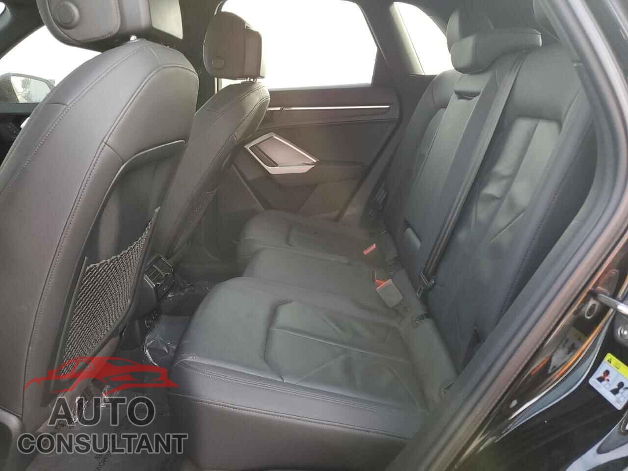 AUDI Q3 2019 - WA1AECF32K1079977