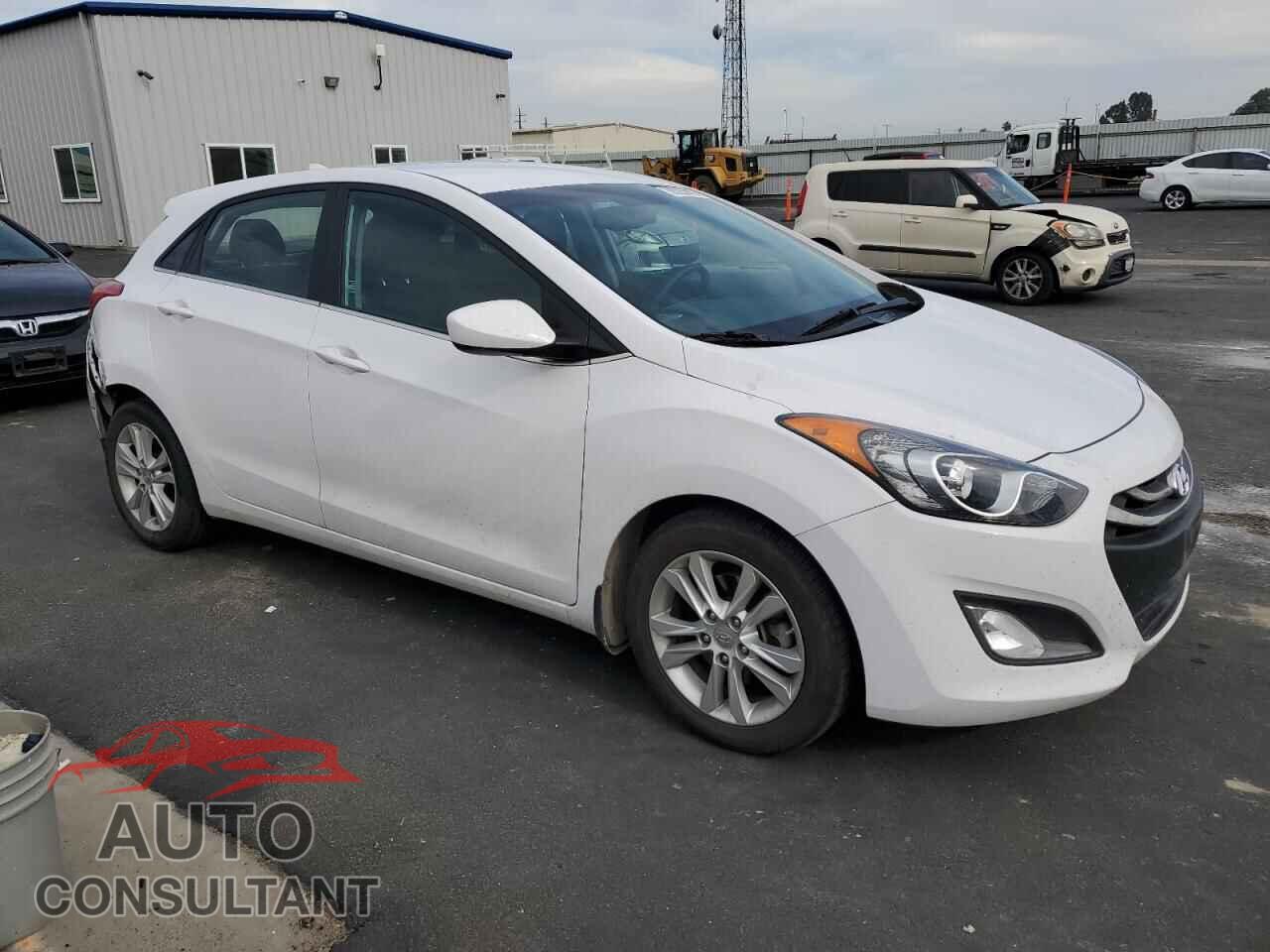 HYUNDAI ELANTRA 2013 - KMHD35LE1DU126830