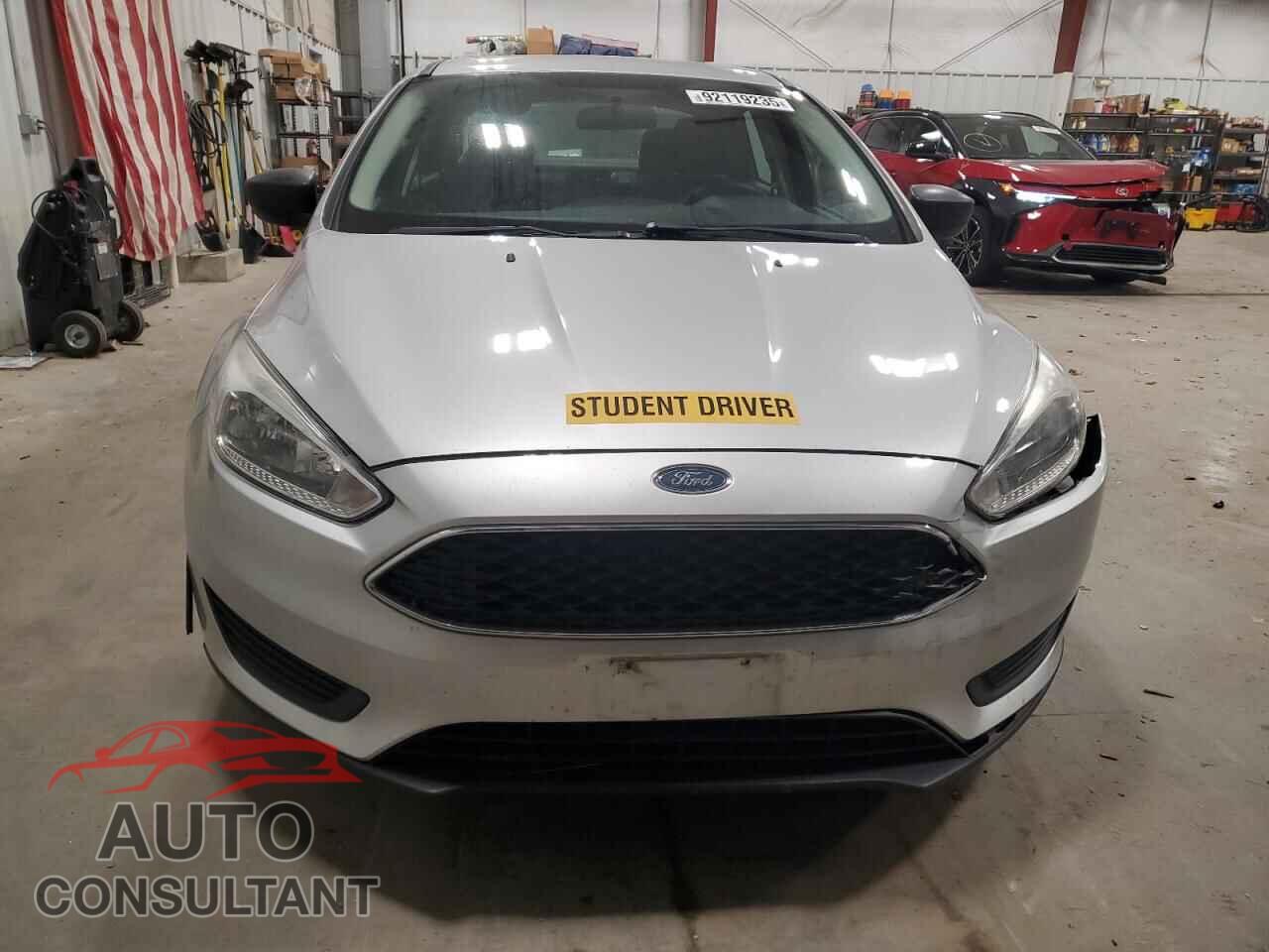 FORD FOCUS 2016 - 1FADP3E21GL383776
