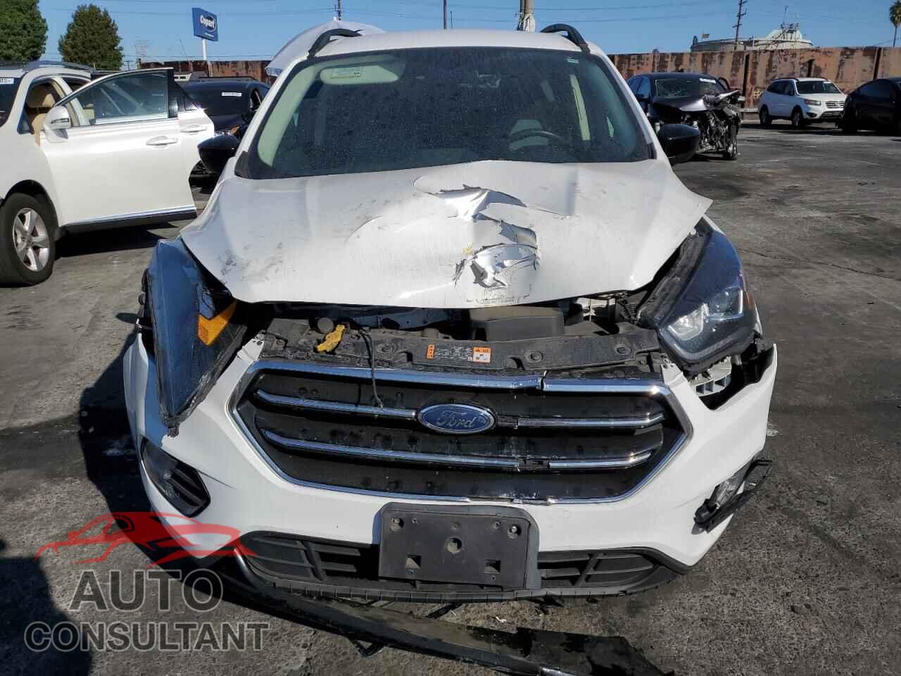 FORD ESCAPE 2018 - 1FMCU0GD9JUD60030