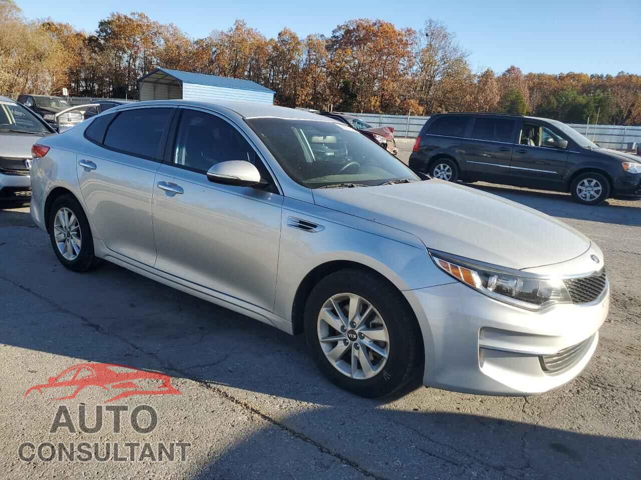 KIA OPTIMA 2017 - KNAGT4L32H5131252