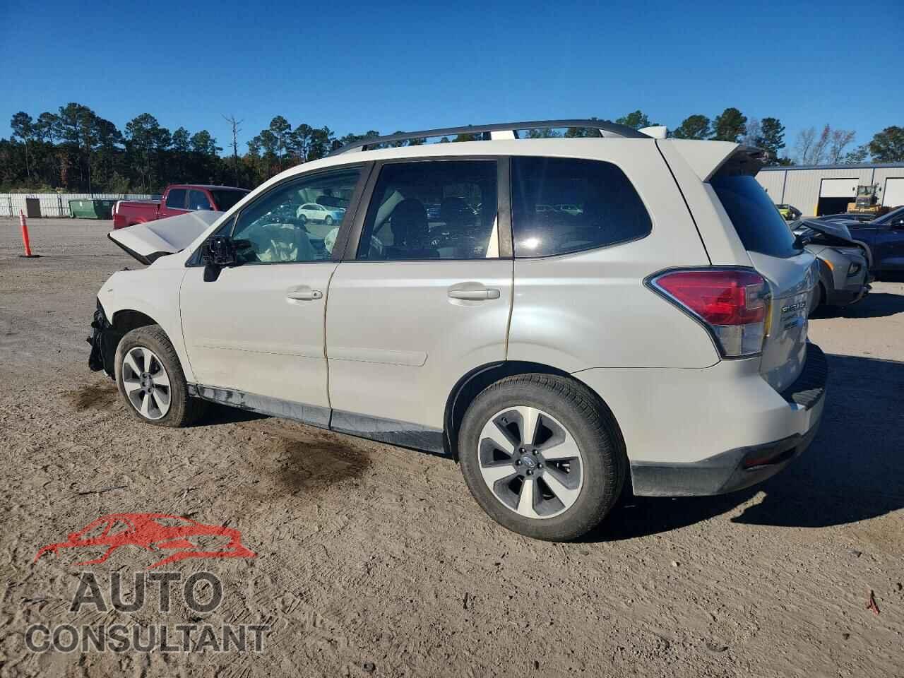 SUBARU FORESTER 2018 - JF2SJAEC3JH465620