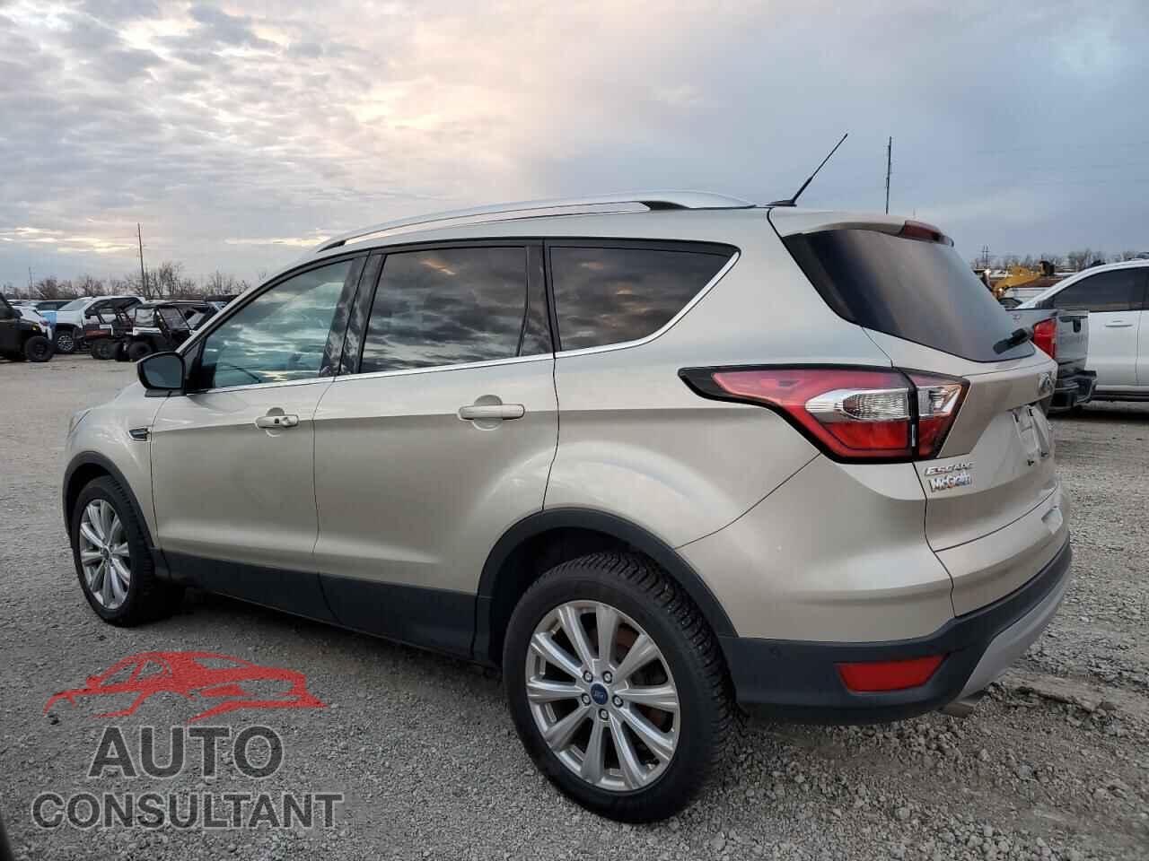 FORD ESCAPE 2017 - 1FMCU9JD6HUC17074