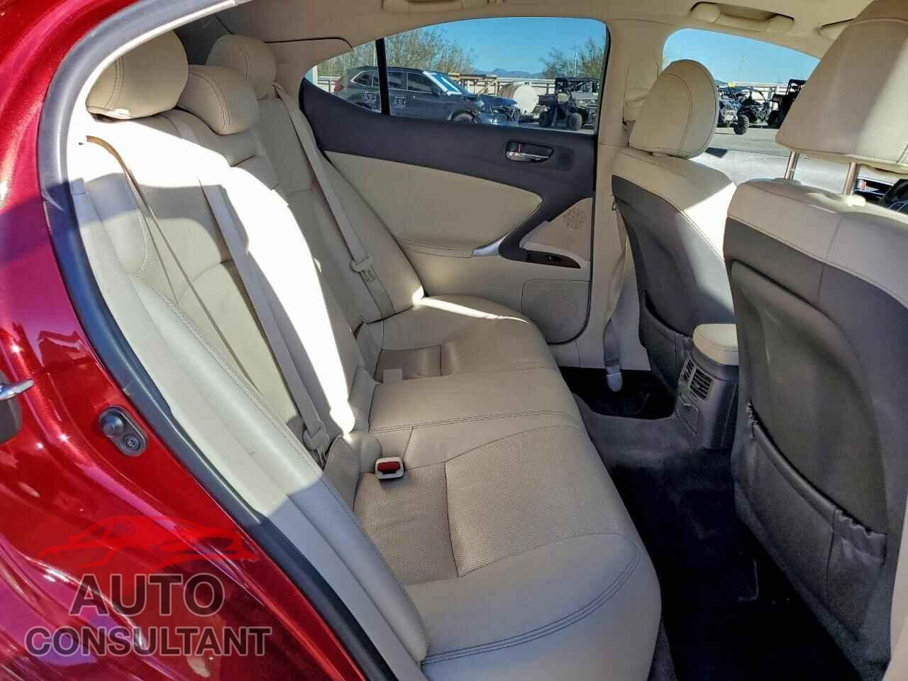 LEXUS IS 2012 - JTHBF5C25C2102516