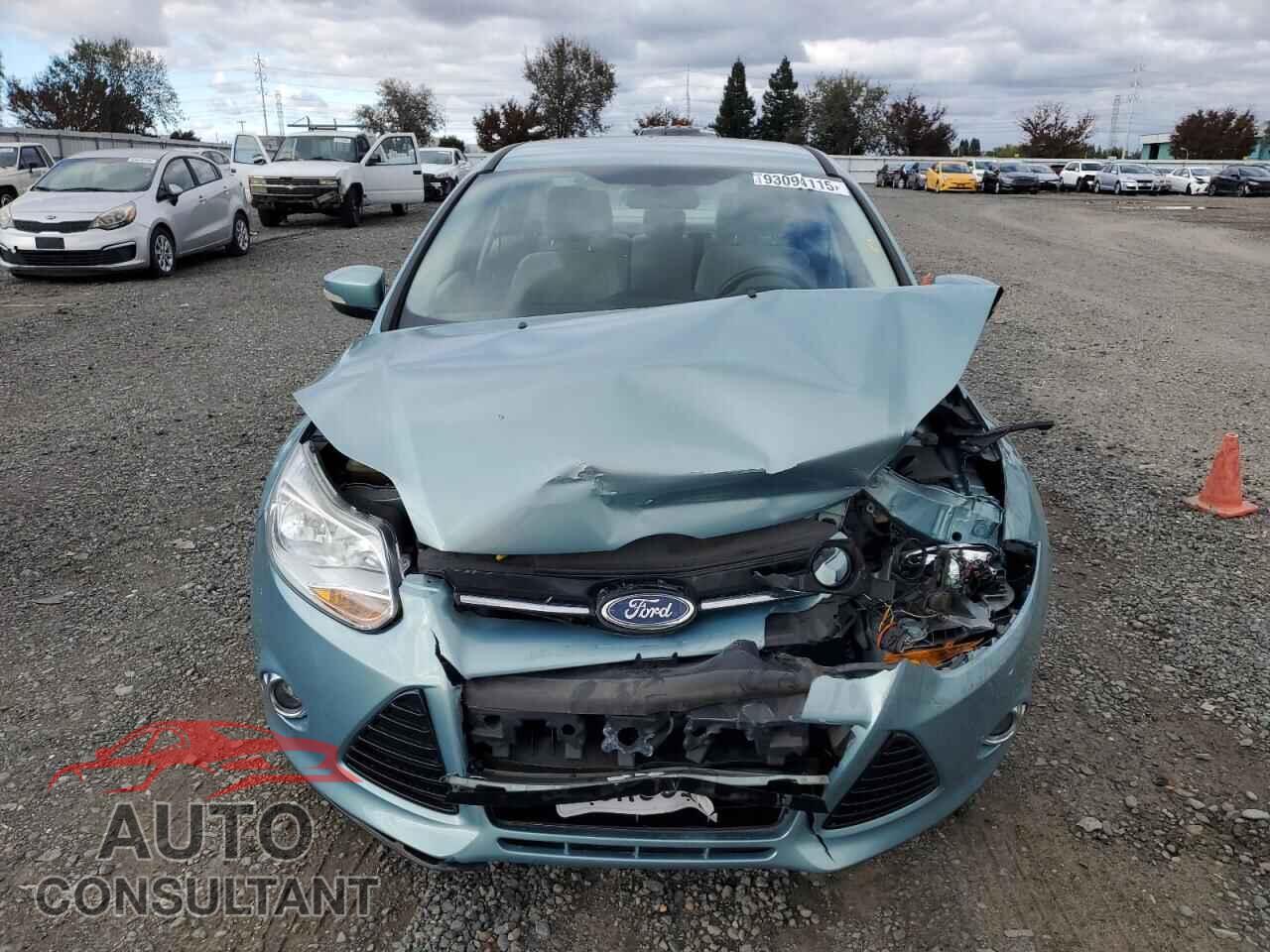 FORD FOCUS 2012 - 1FAHP3H23CL268099