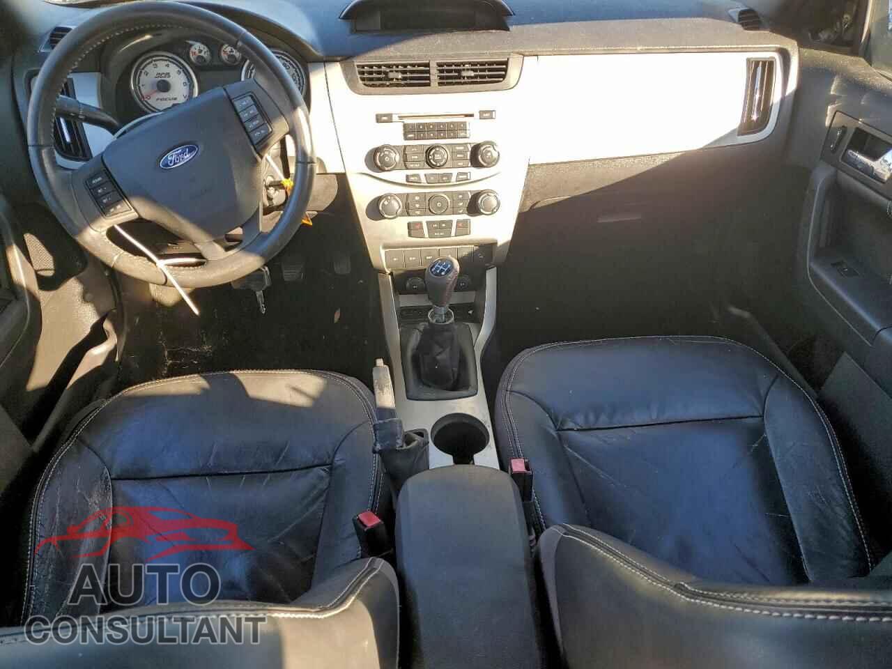 FORD FOCUS 2011 - 1FAHP3GN4BW141502