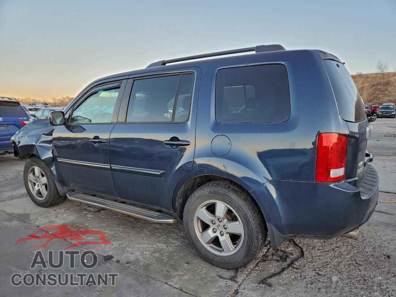 HONDA PILOT 2011 - 5FNYF4H63BB001780