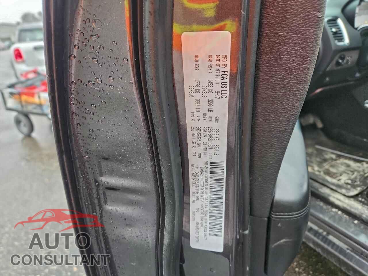 DODGE DURANGO 2018 - 1C4RDJAG2JC176495