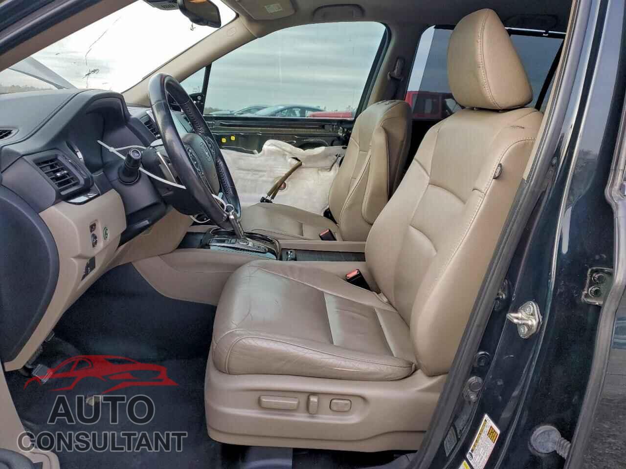 HONDA PILOT 2016 - 5FNYF5H90GB057649
