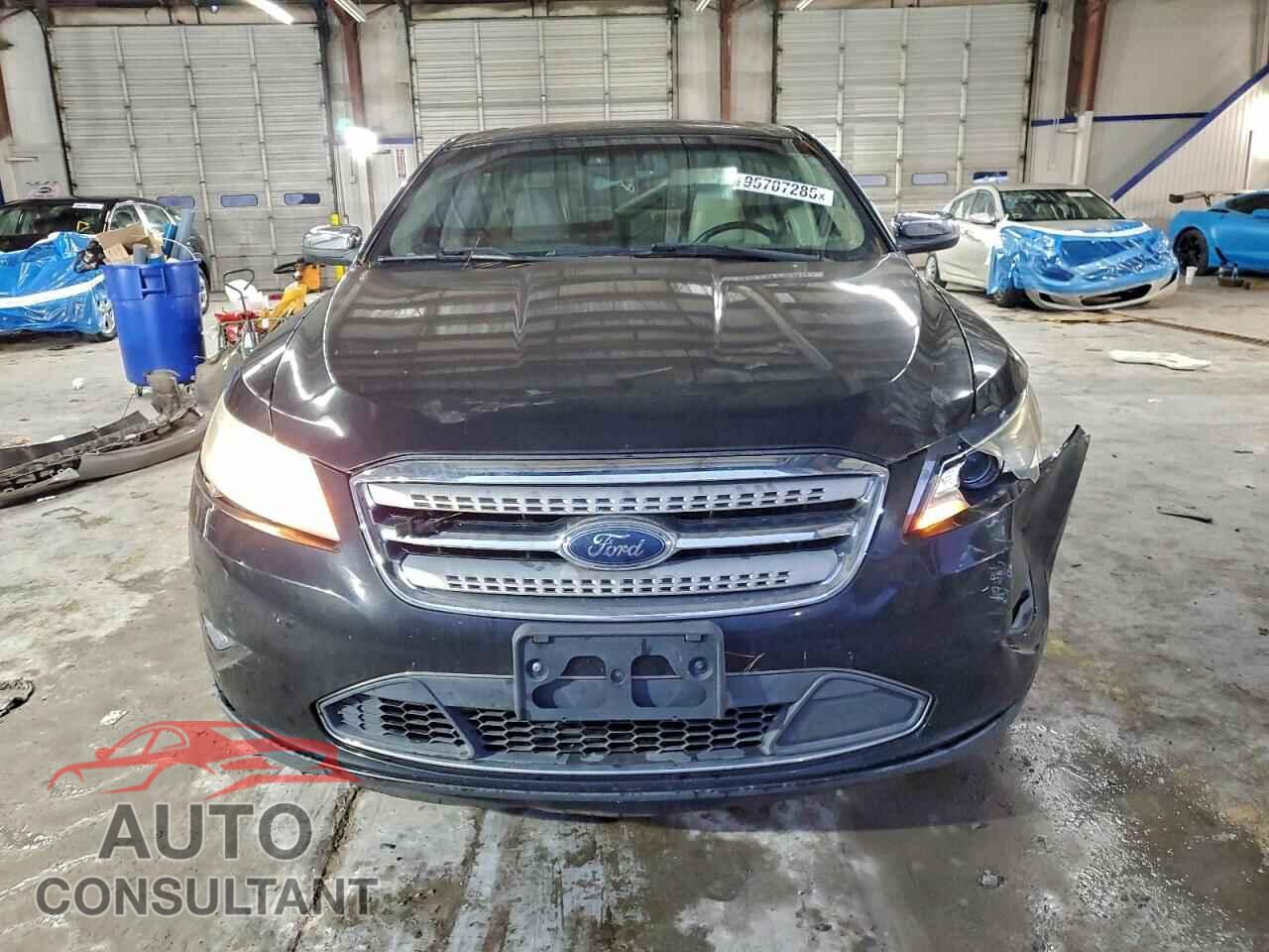 FORD TAURUS 2010 - 1FAHP2FW4AG143506