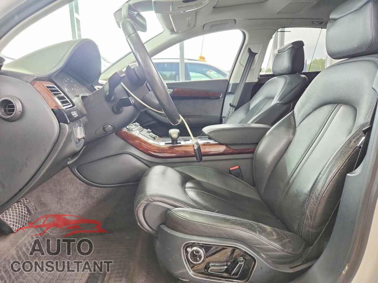 AUDI A8 2011 - WAURVAFDXBN005699