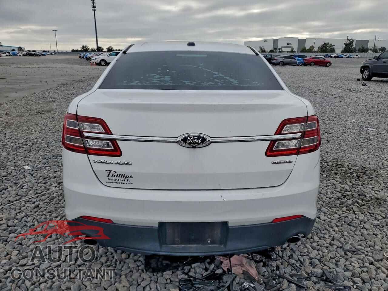 FORD TAURUS 2016 - 1FAHP2D84GG157063